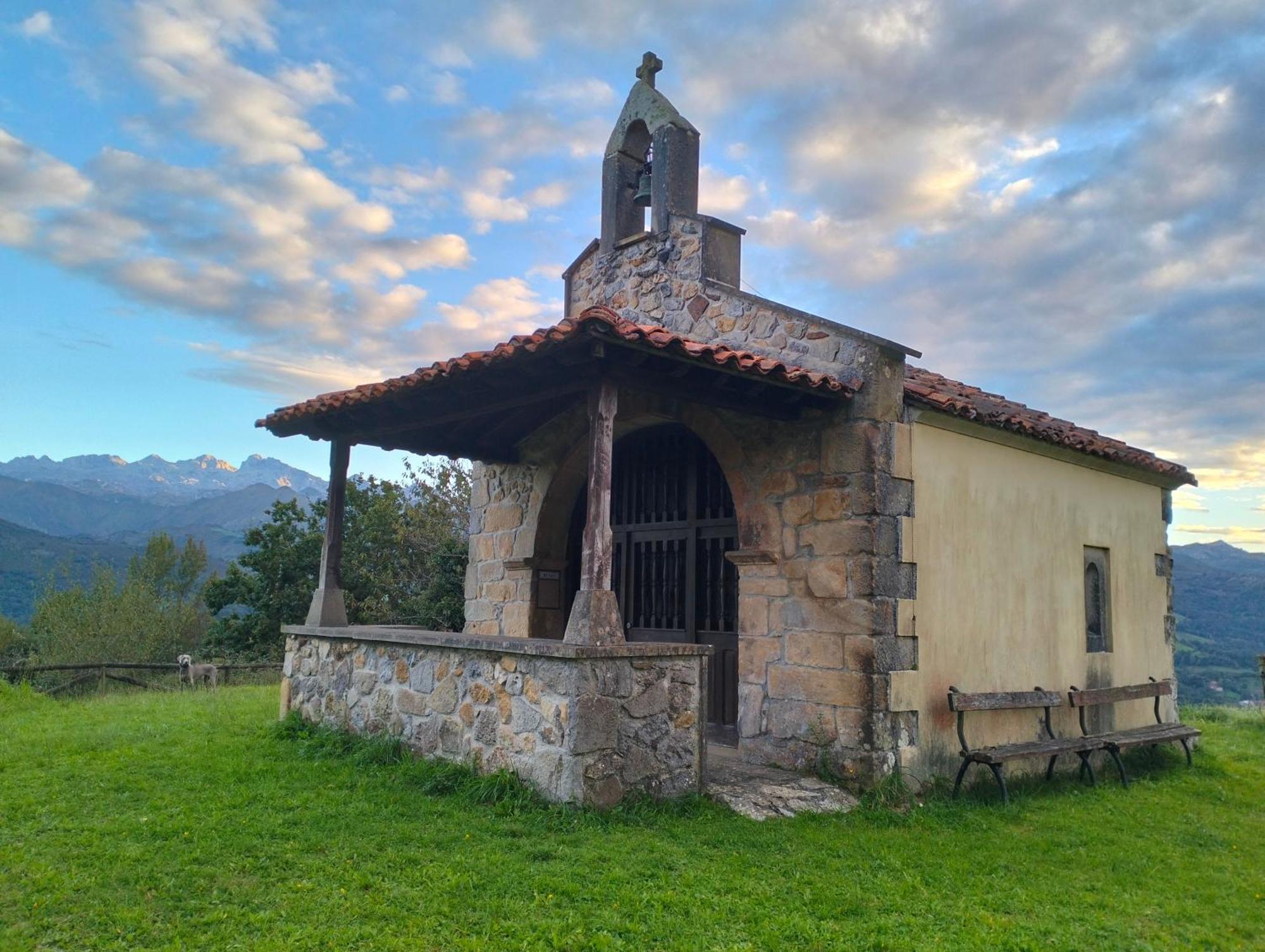 Hostal beceña Onís Exterior foto